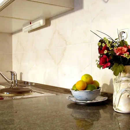 Appartement For Four Persons With Sea View In Near The