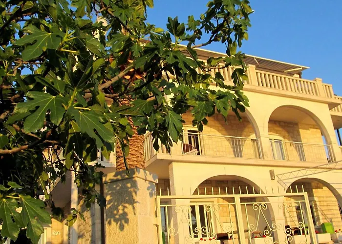 For Four Persons With Sea View In Near The 公寓 特罗吉尔